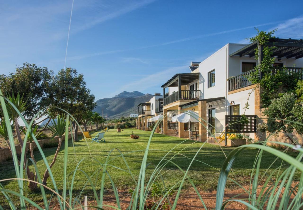 Magnolia Apartments And Studios ฟาลาซาร์นา ภายนอก รูปภาพ